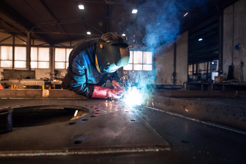 Commercial steel fabrication services in Abu Dhabi